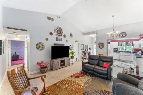 7294 NW 39th Street Coral Springs FL 33065