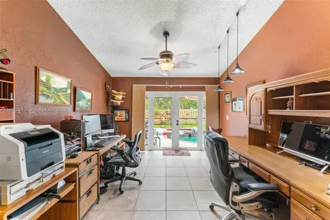 7294 NW 39th Street Coral Springs FL 33065