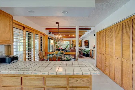 12801 S Calusa Club Drive Miami FL 33186