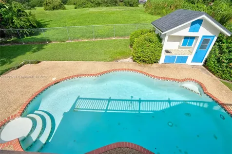 12801 S Calusa Club Drive Miami FL 33186