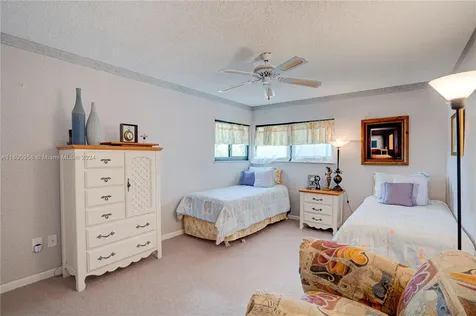 12801 S Calusa Club Drive Miami FL 33186