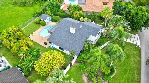 12801 S Calusa Club Drive Miami FL 33186