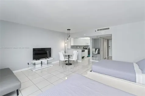 100 Lincoln Road Miami Beach FL 33139