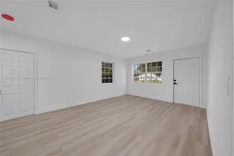 1520 NE 206th Street Miami FL 33179