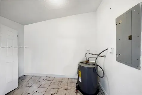 1520 NE 206th Street Miami FL 33179