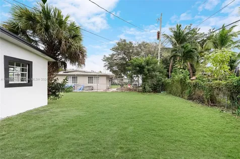 1520 NE 206th Street Miami FL 33179