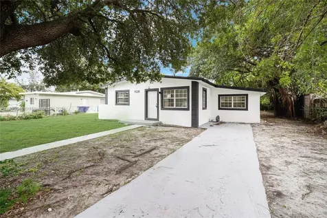 1520 NE 206th Street Miami FL 33179