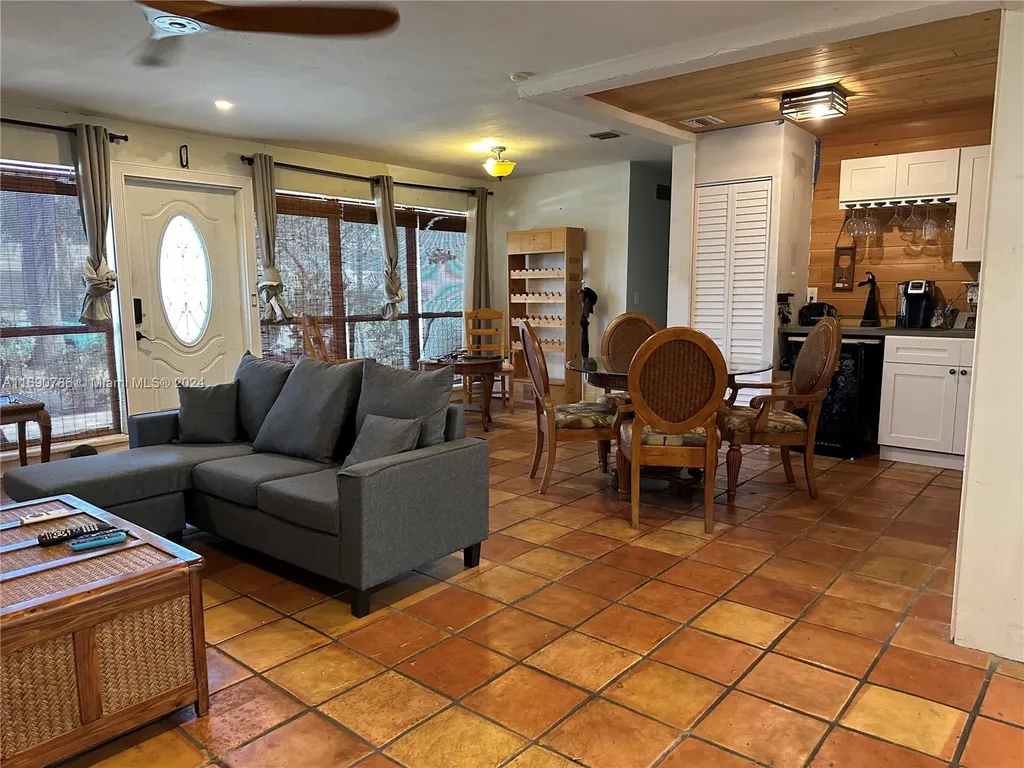 922 Mission Hill Road Boynton Beach FL 33435