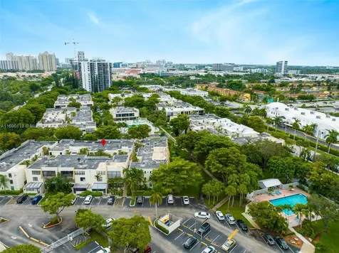 20350 W Country Club Drive Aventura FL 33180
