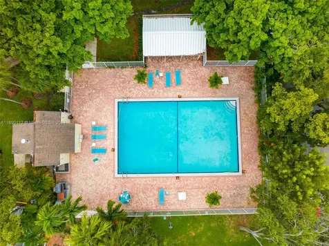 20350 W Country Club Drive Aventura FL 33180