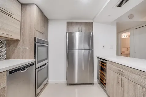 20350 W Country Club Drive Aventura FL 33180