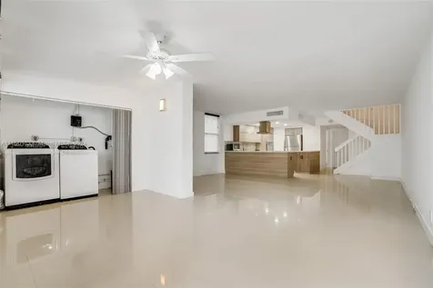 20350 W Country Club Drive Aventura FL 33180