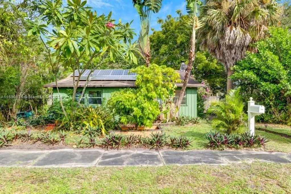 1903 SW 11th Court Fort Lauderdale FL 33312