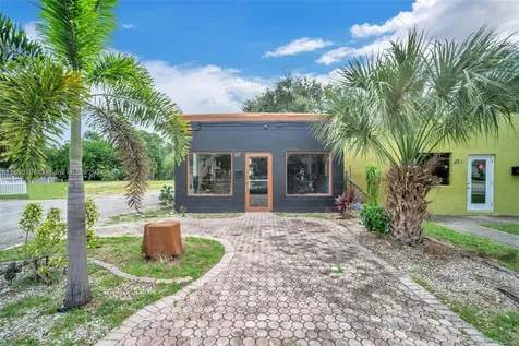 37 SW 5th Avenue Delray Beach FL 33444