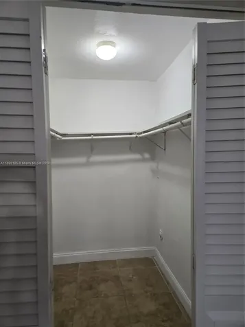 961 E 32nd Street Hialeah FL 33013