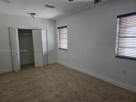 961 E 32nd Street Hialeah FL 33013