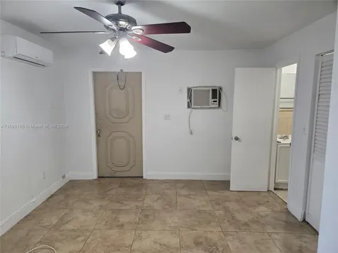 961 E 32nd Street Hialeah FL 33013