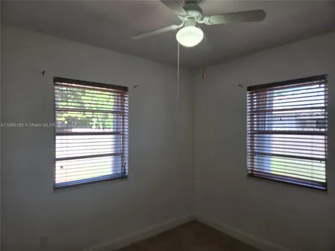 961 E 32nd Street Hialeah FL 33013