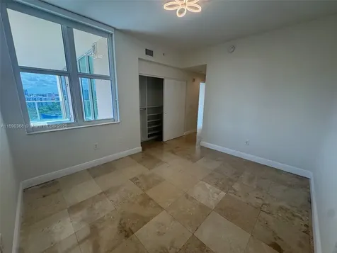 3330 NE 190 Street Aventura FL 33180