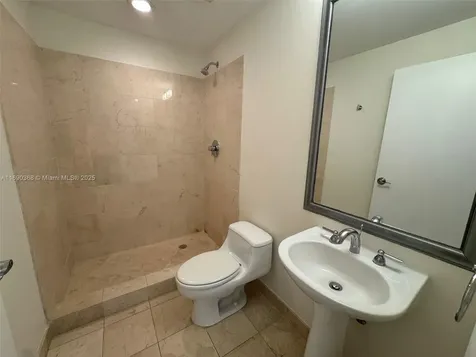 3330 NE 190 Street Aventura FL 33180