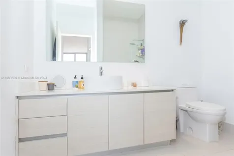 2600 E Hallandale Beach Boulevard Hallandale Beach FL 33009