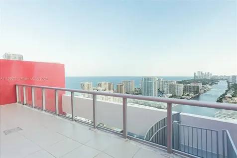 2600 E Hallandale Beach Boulevard Hallandale Beach FL 33009