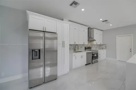 1610 NE 1st Street Fort Lauderdale FL 33301