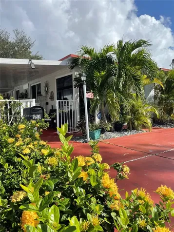 623 SW 6th Terrace #1-2 Hallandale Beach FL 33009
