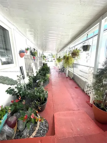 623 SW 6th Terrace #1-2 Hallandale Beach FL 33009