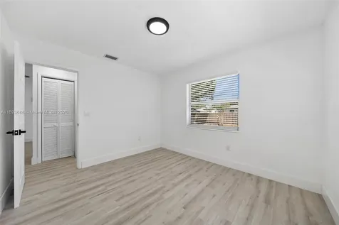 6463 Charleston Street Hollywood FL 33024