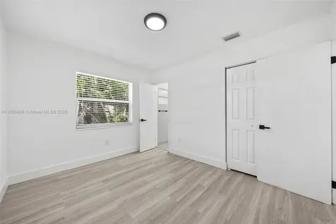 6463 Charleston Street Hollywood FL 33024