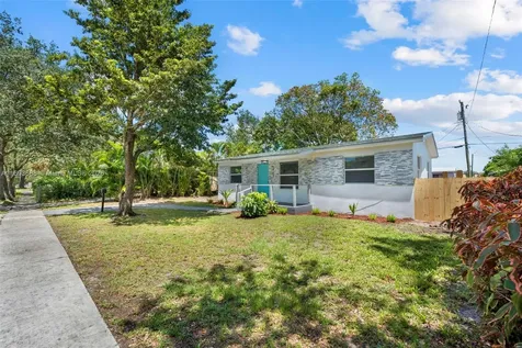 6463 Charleston Street Hollywood FL 33024