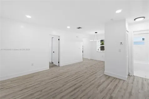 6463 Charleston Street Hollywood FL 33024