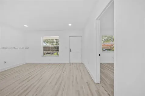 6463 Charleston Street Hollywood FL 33024