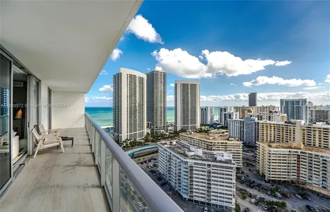 4010 S Ocean Drive Hollywood FL 33019