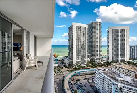 4010 S Ocean Drive Hollywood FL 33019