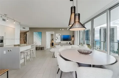 4010 S Ocean Drive Hollywood FL 33019