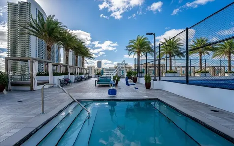 4010 S Ocean Drive Hollywood FL 33019