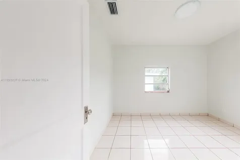 3434 SW 6th Street Miami FL 33135