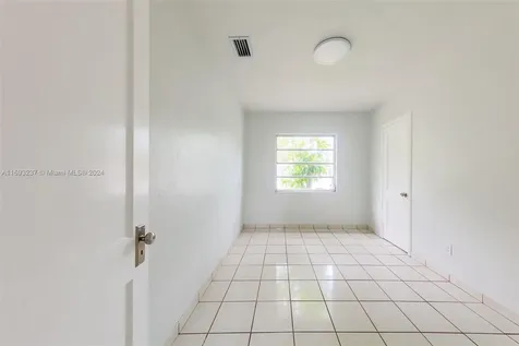 3434 SW 6th Street Miami FL 33135