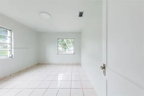 3434 SW 6th Street Miami FL 33135