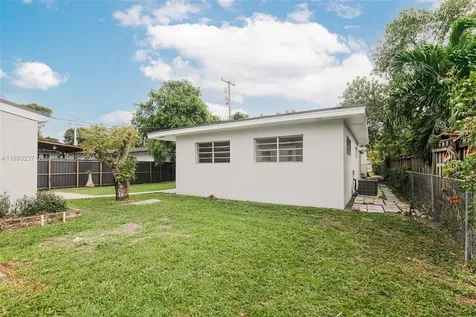 3434 SW 6th Street Miami FL 33135