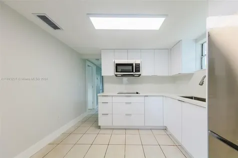 3434 SW 6th Street Miami FL 33135