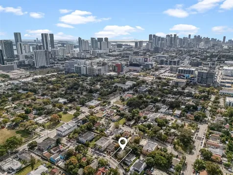 260 NW 34th Street Miami FL 33127