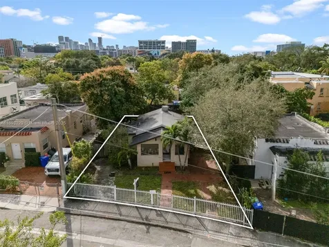 260 NW 34th Street Miami FL 33127