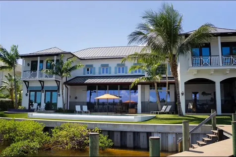 19170 Pinetree Drive Tequesta FL 33469