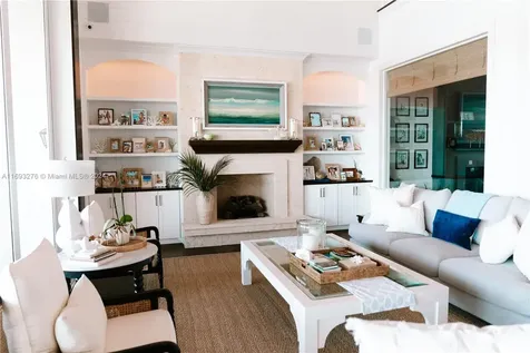 19170 Pinetree Drive Tequesta FL 33469