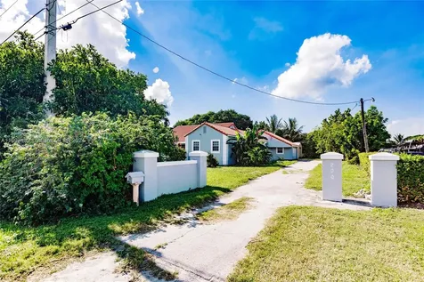 200 SW 16th Street Belle Glade FL 33430