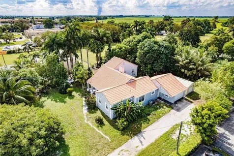200 SW 16th Street Belle Glade FL 33430
