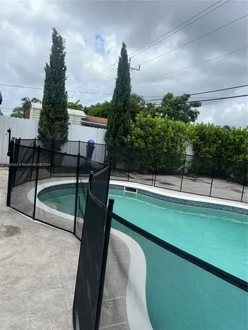 7651 NW 14th Street Pembroke Pines FL 33024